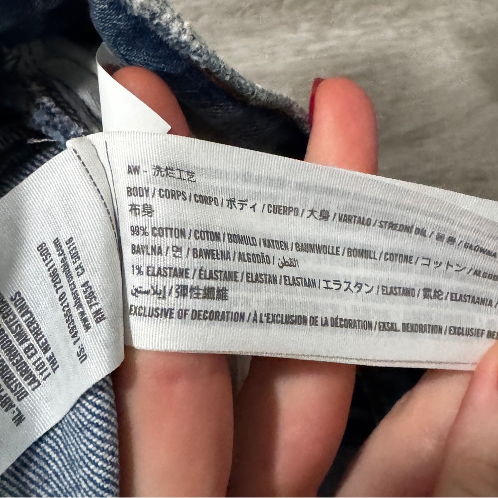 Abercrombie & Fitch Curve Love The 4” Mom Short High Rise - Picture 7 of 8